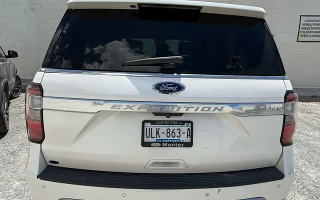 D_NQ_NP_2X_739267-MLM88057357115_072025-F-ford-expedition-35-platinum-max-4x4-at-ano-2018