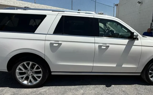 D_NQ_NP_2X_853392-MLM88057327539_072025-F-ford-expedition-35-platinum-max-4x4-at-ano-2018