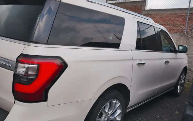 D_NQ_NP_2X_890282-MLM88057317539_072025-F-ford-expedition-35-platinum-max-4x4-at-ano-2018